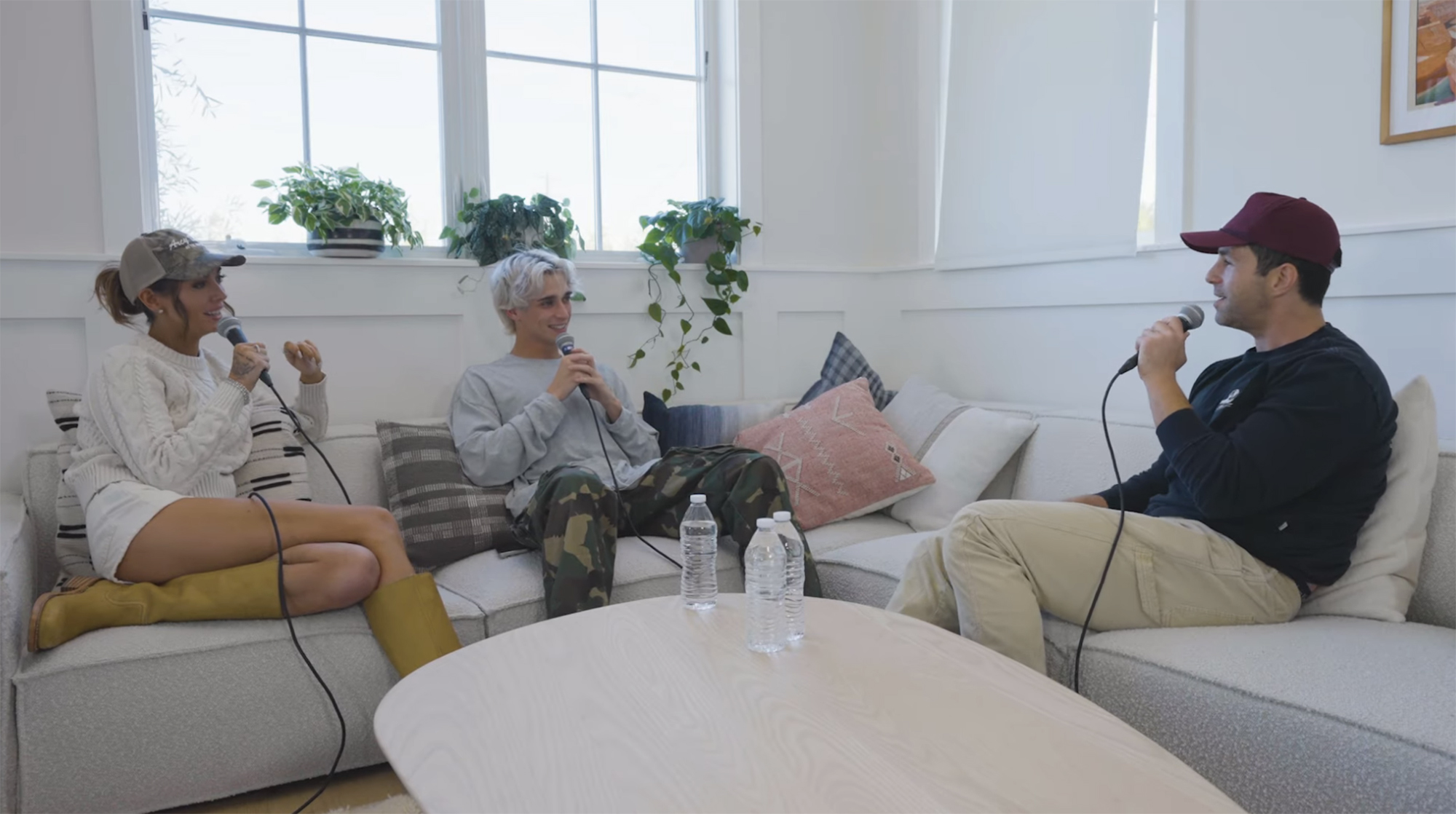 Brianna "Chickenfry" LaPaglia, Josh Richards and Josh Peck sitting and talking