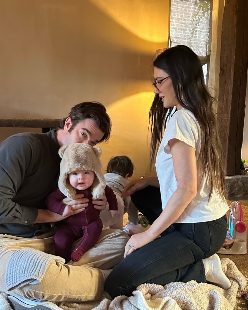 Olivia Munn and John Mulaney celebrate their daughter Méi's 4 month birthday.