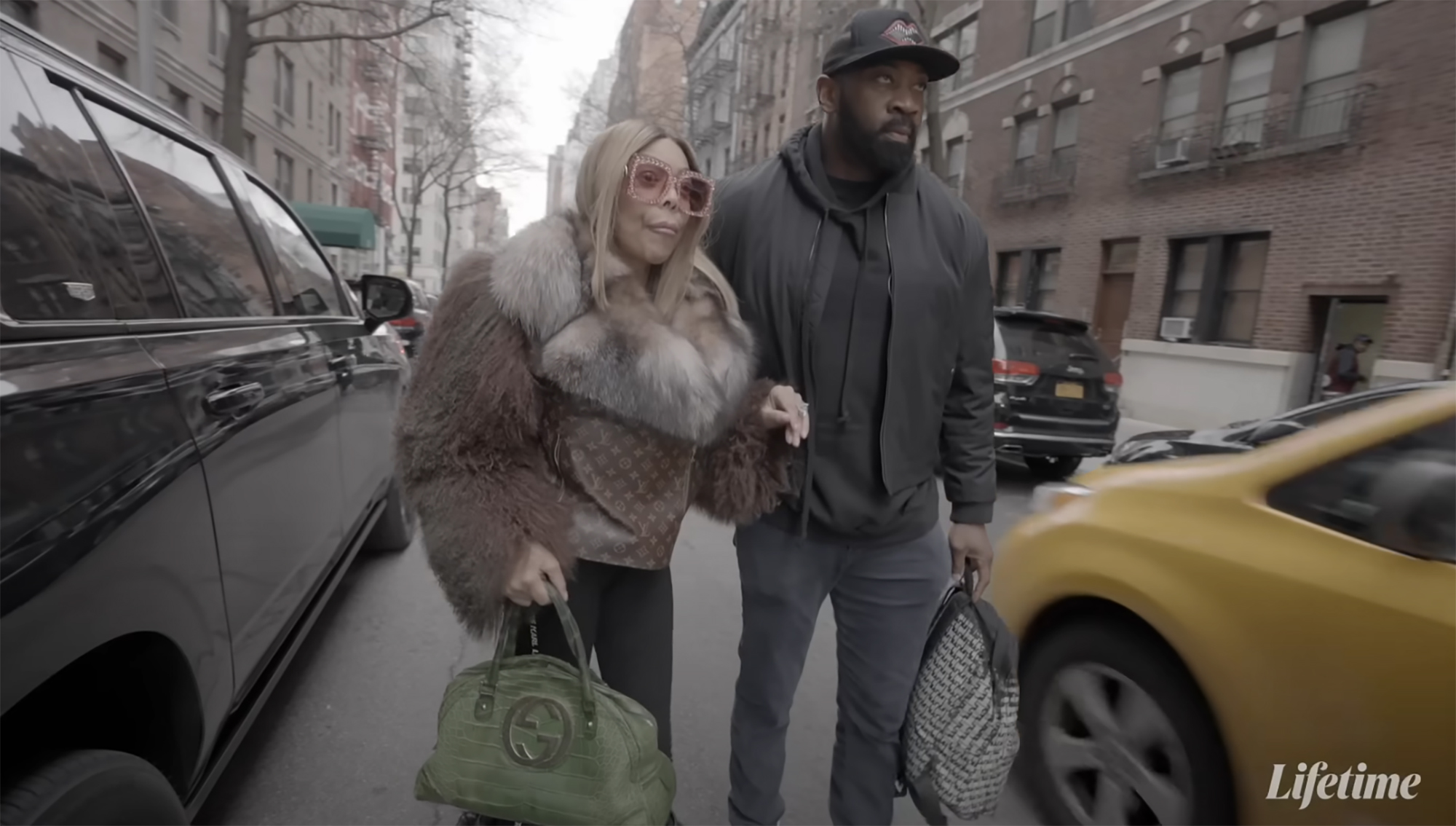 Wendy Williams walking to a cab.