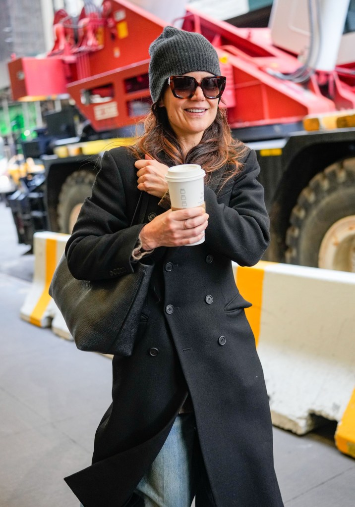 Katie Holmes stops for a caffeine fix in NYC.